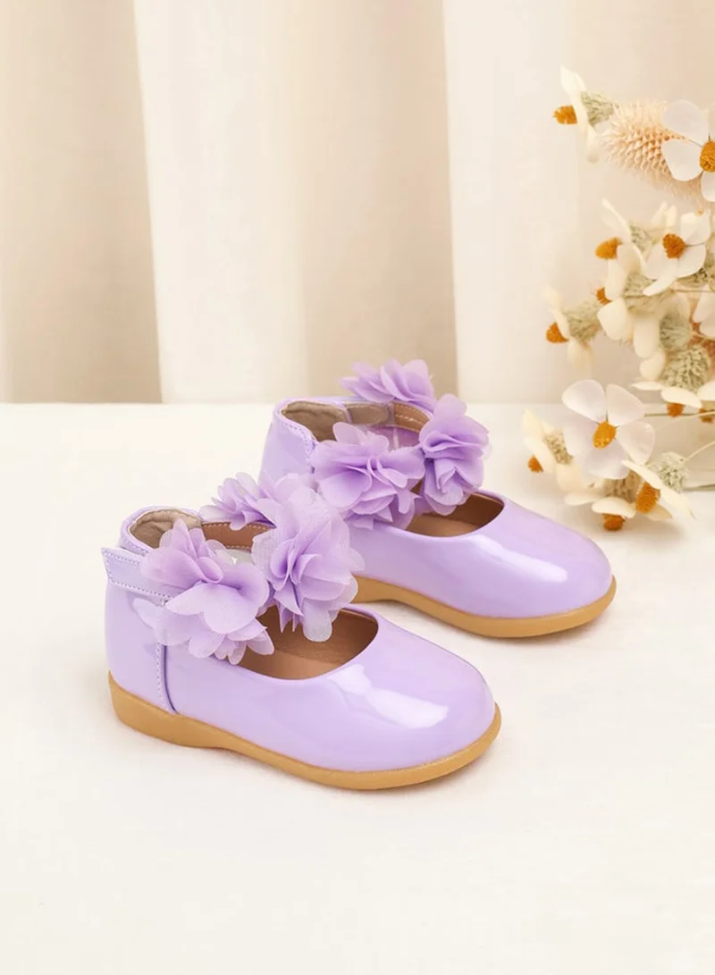 تايك تو حذاء باليرينا فلات بتزيين زهرة